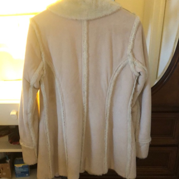 Bebe Coat - Picture 3 of 4